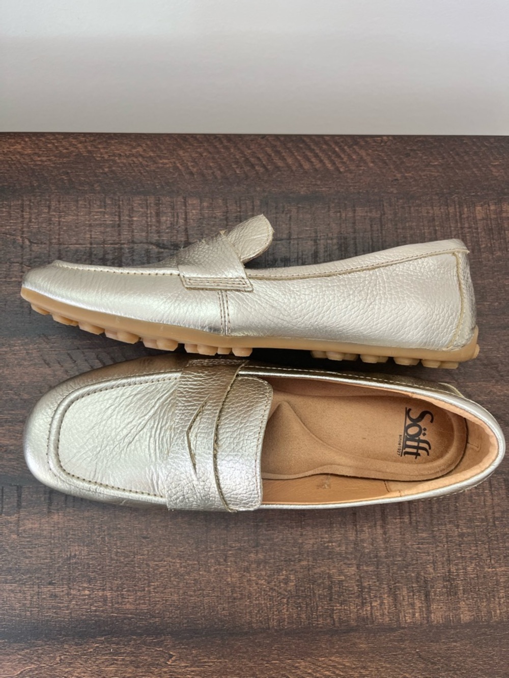 SOFFT Allie Moc Toe Leather Penny Loafer Platino Metallic Gold Sz 8 Comfort - Picture 5 of 9